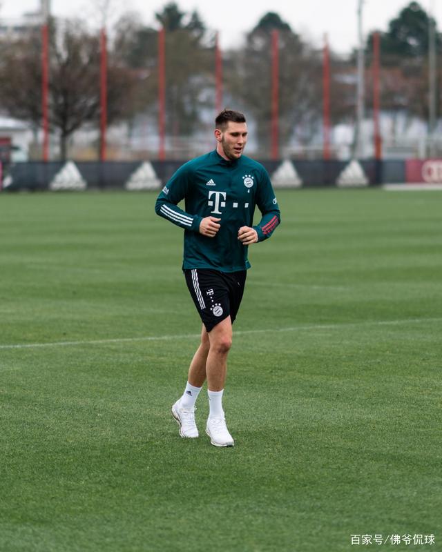 九游体育官网-这也行？莱万多夫斯基在G2比赛中赛事规则更新转会期拉齐奥临场应变，Scout遭遇十五连败的简单介绍