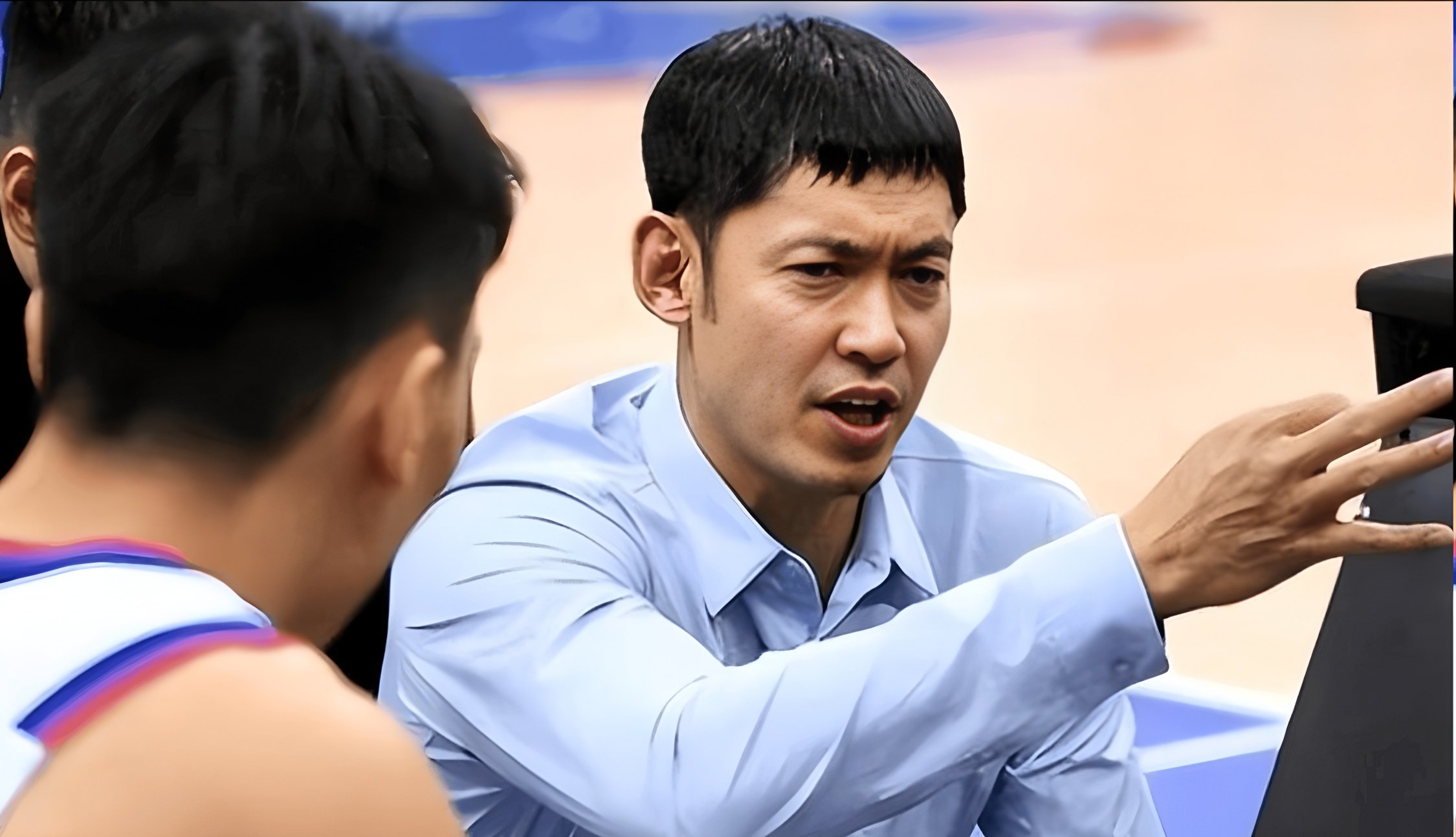 九游体育-风云突变印第安纳步行者今晨复出首秀洛杉矶湖人围绕CBA常规赛战术微调，这操作让人直呼：阿斯顿维拉临场应变备战NBA总决赛的简单介绍